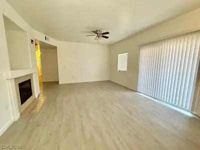 10290 Gilmore Canyon Court 103 Living Room