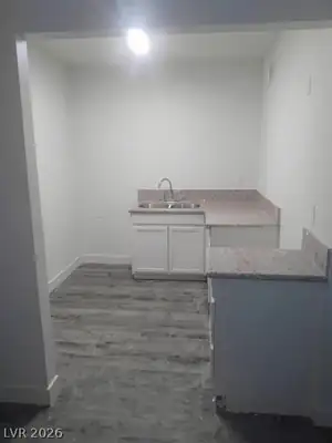 1317 Exley Avenue Kitchen