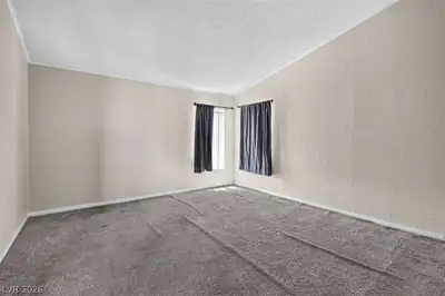 4460 Savoy Boulevard Bedroom