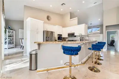 4440 Newell Kitchen