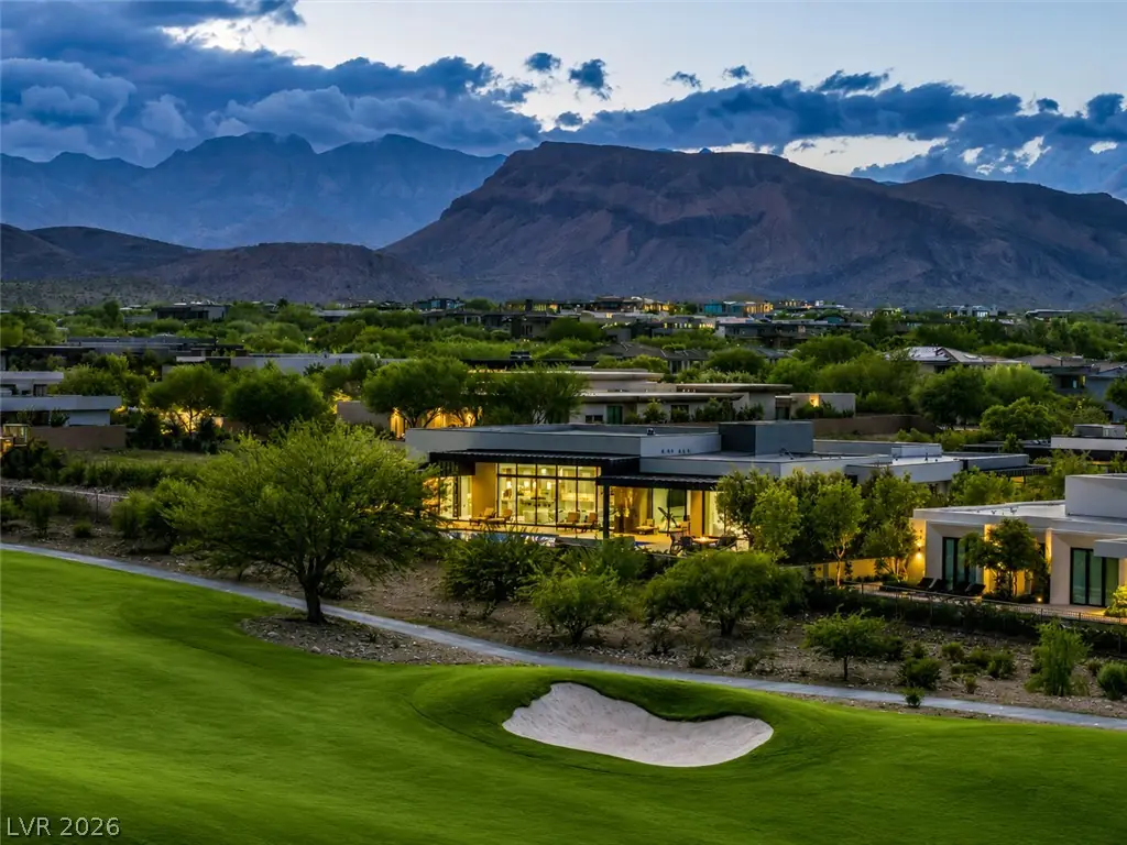 43 Crested Cloud Way