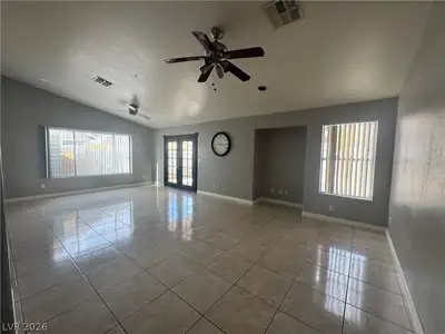 5033 Vista Del Rancho Way Living Room