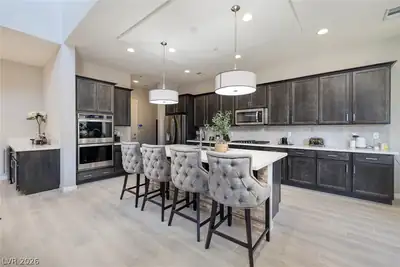 12 Hilltop Crest Street Kitchen