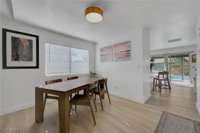 2547 Wolverton Avenue Dining Area