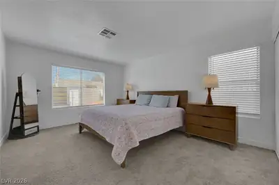 2547 Wolverton Avenue Bedroom
