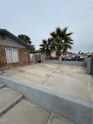 3643 Indios Avenue Patio