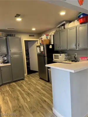 3643 Indios Avenue Kitchen
