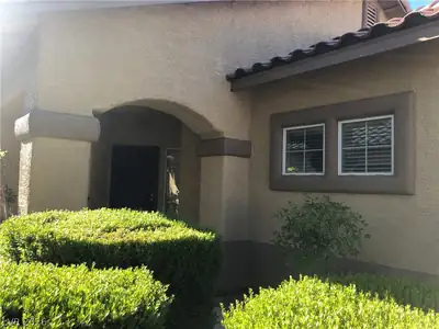 1012 Royal Birch Lane Entry