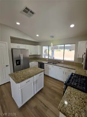 320 New Hope Drive Kitchen