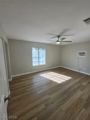 320 New Hope Drive Bedroom