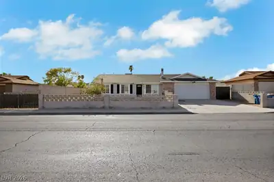932 North Major Avenue, Henderson