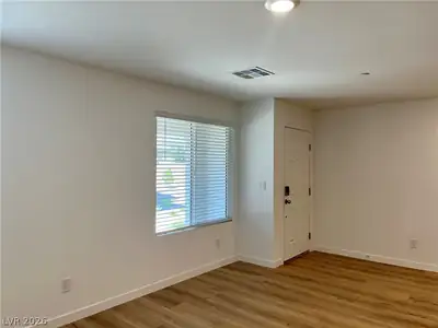 10777 Evelyn Yard Court Living Room