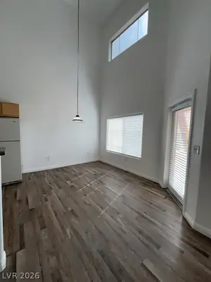 4915 East Russell Road 151 Dining Area