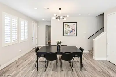11423 Gravitation Drive Dining Area