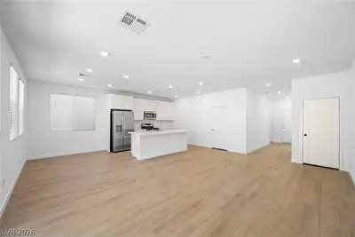 1473 Great Snipe Avenue Living Room