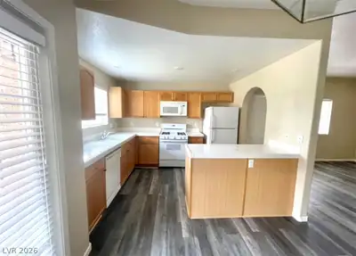 424 Pine Haven Street 102 Kitchen