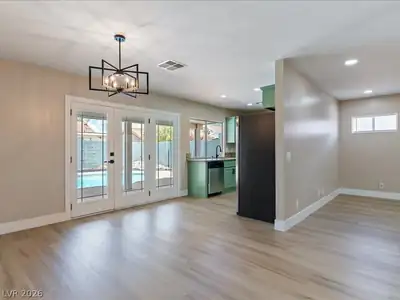 5282 Stampa Avenue Dining Area