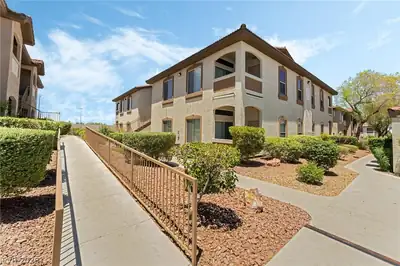 2305 West HORIZON RIDGE Parkway 1922 