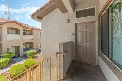 2305 West HORIZON RIDGE Parkway 1922 