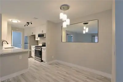 2200 South Fort Apache Road 1108, Las Vegas, NV 89117 Dining Area