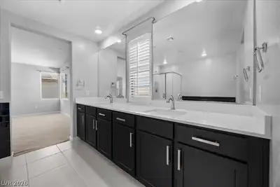 792 Marifield Court Primary Bathroom