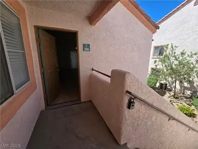 7570 West Flamingo Road 206 Entry