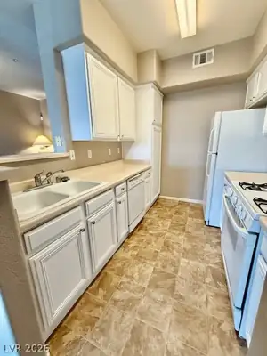 7155 South Durango Drive 306 Kitchen