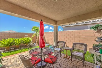 6221 Silver Bank Street Patio