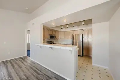 7950 West Flamingo Road 2071 Kitchen