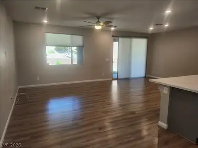 4163 Peaceful Meadow Street Living Room
