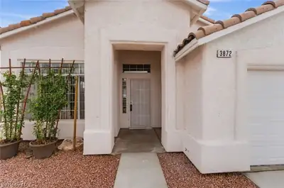 3872 Crest Horn Dr Drive Front of Structure