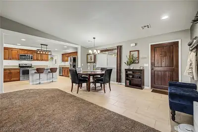5090 Fairmont Street Dining Area