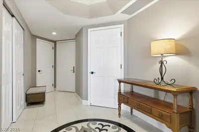 2857 Paradise Road 1603 Entrance Foyer