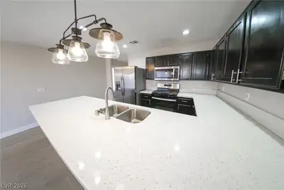 1852 Pearl Hatpin Court Kitchen