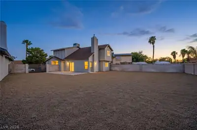 6733 Evanston Avenue Las Vegas, NV 89108