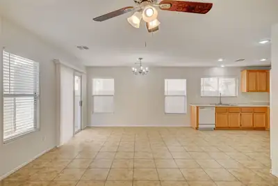 7248 Forefather Street Dining Area