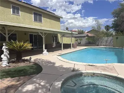 1827 NAVARRE Lane Pool