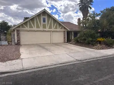 1827 NAVARRE Lane, Henderson