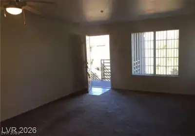 7720 Secret Shore Drive 206 Living Room