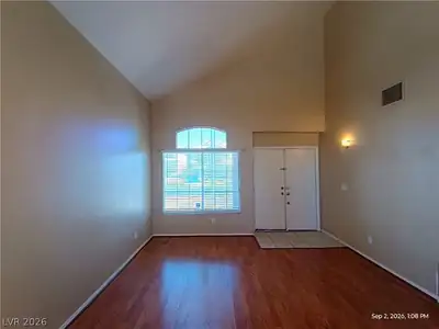 3409 Edenville Drive Entrance Foyer