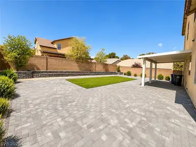 6023 Aster Crest Court Yard