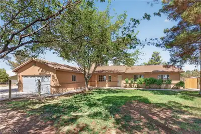 3430 East Navajo Boulevard Front of Structure