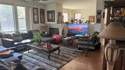 10401 Grassyrock Court, Las Vegas, NV 89129 Living Room