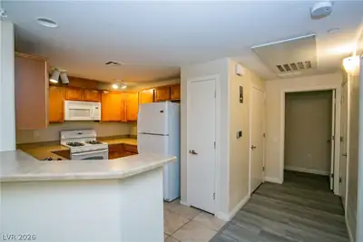 6868 Sky Pointe Drive 1051, Las Vegas