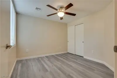 6868 Sky Pointe Drive 1051 Bedroom