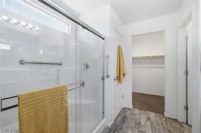 3611 East Garfield Drive Primary Bathroom