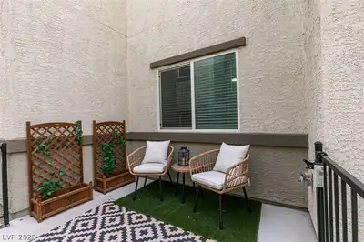 2728 Tahiti Grape Way 2 Patio