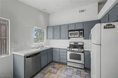1704 Crystal Chimes Drive Kitchen