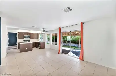 1402 Rim Fire Circle Dining Area