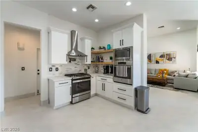 10805 Clarion Lane Kitchen